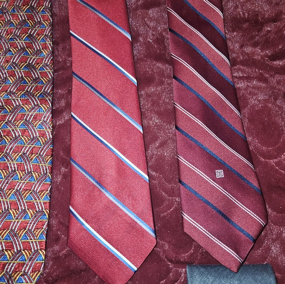 Lot Of 9 Designer Men Neck Ties YSL Ermenegildo Zegna Givenchy Oscar de la Renta